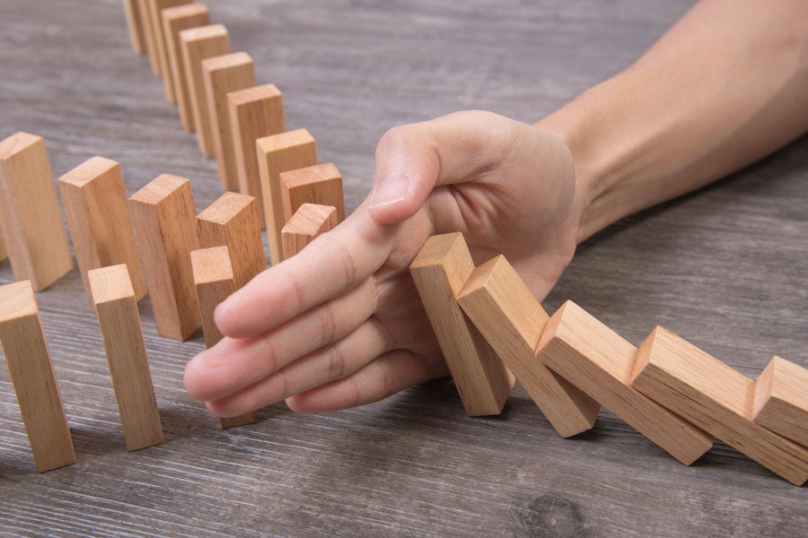 Jobunsicherheit gehört zu den Top-Stressoren der Arbeitswelt und wirkt sich ähnlich negativ aus wie Arbeitslosigkeit.
