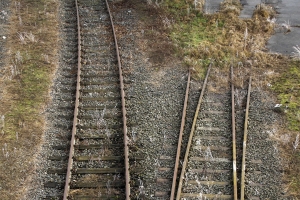 Symbolfoto: Bahngleise, die nirgendwohin führen